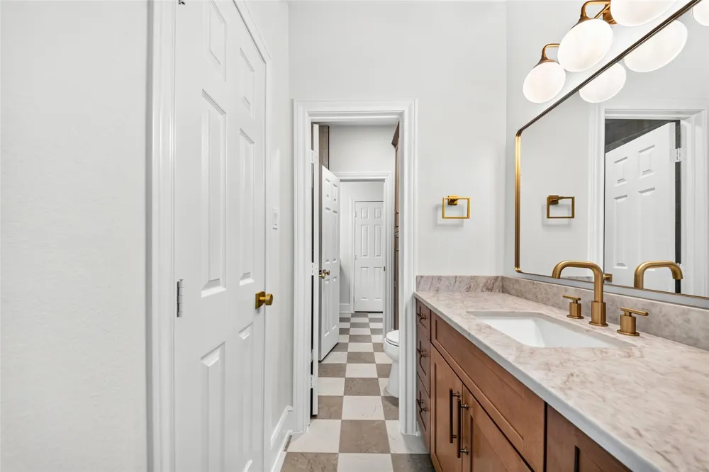 46 Pebble Cove Drive The Woodlands, TX 77381