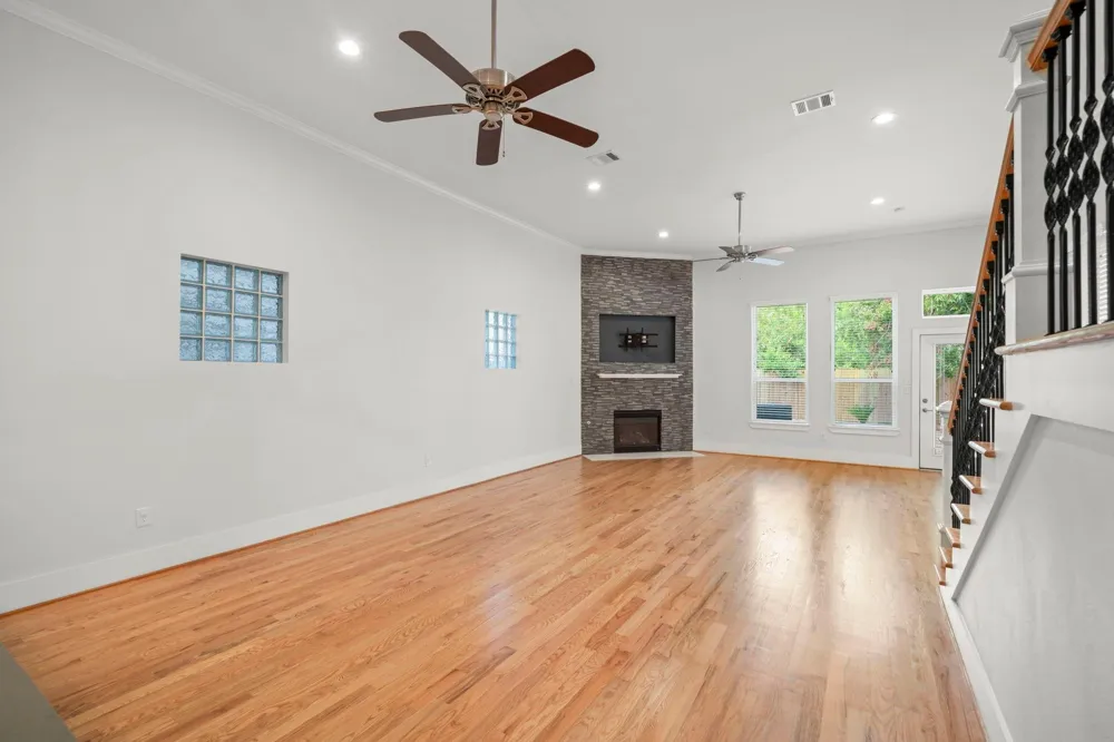 206 Burr Street #A Houston, TX 77011