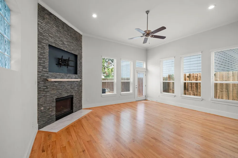 206 Burr Street #A Houston, TX 77011