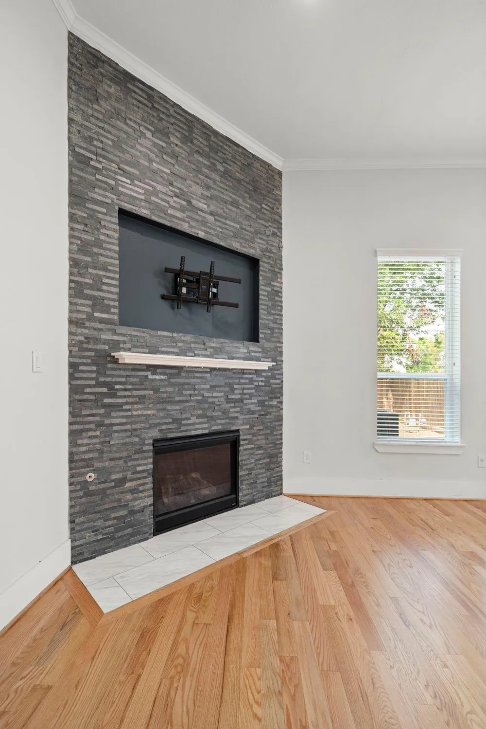 206 Burr Street #A Houston, TX 77011