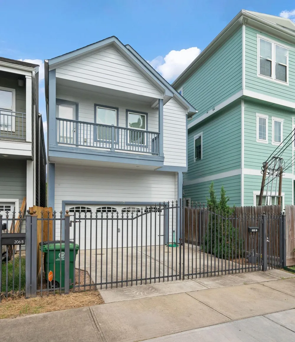 206 Burr Street #A Houston, TX 77011