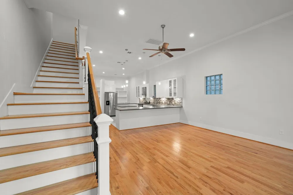 206 Burr Street #A Houston, TX 77011