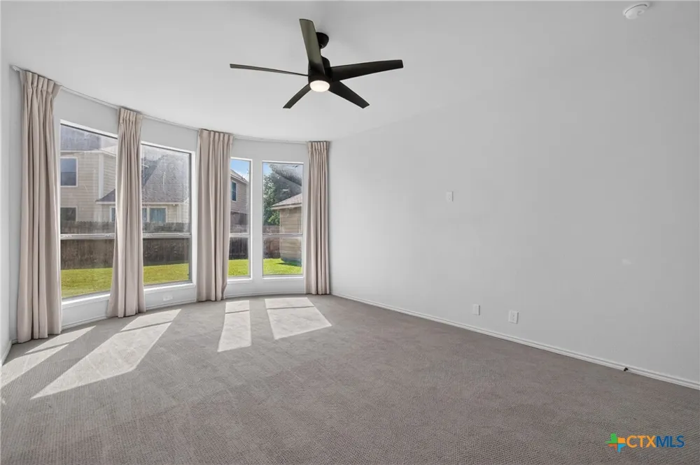 3027 Hidden Meadow Seguin, TX 78155