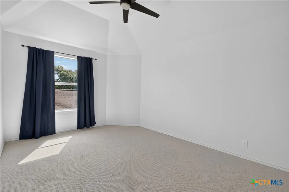 3027 Hidden Meadow Seguin, TX 78155