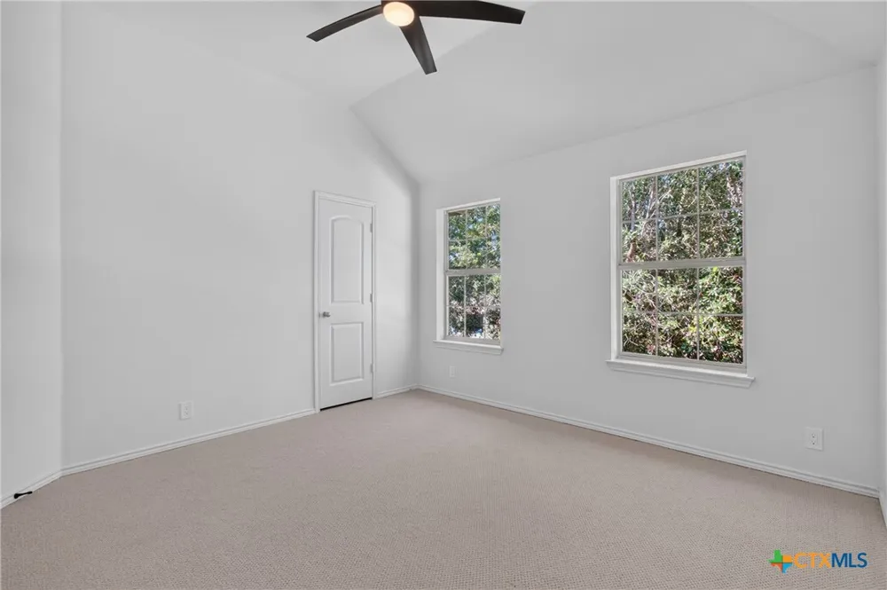 3027 Hidden Meadow Seguin, TX 78155