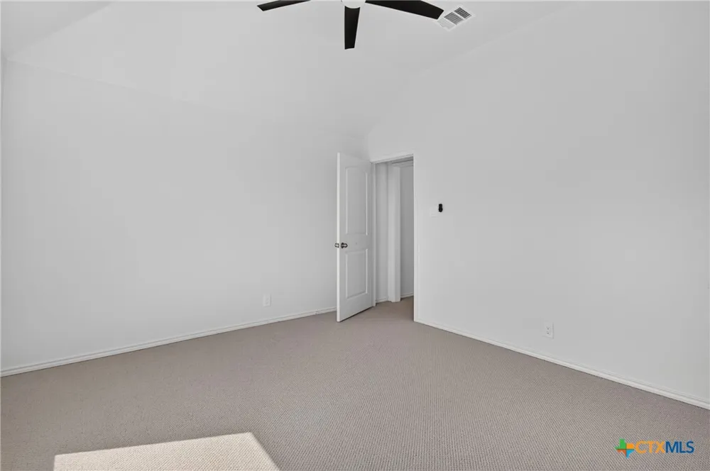 3027 Hidden Meadow Seguin, TX 78155