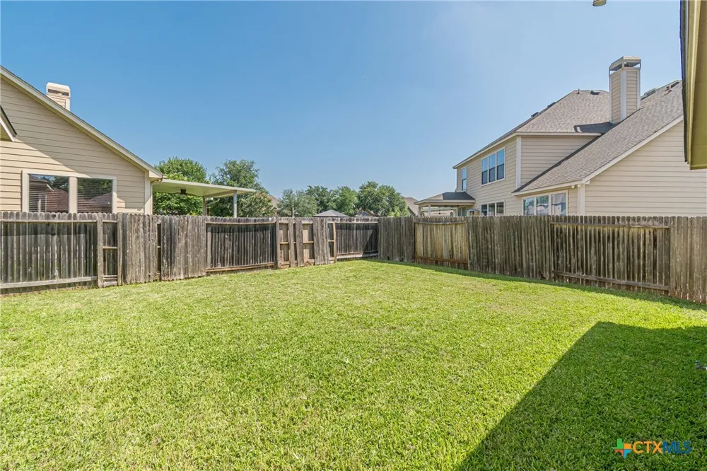 3027 Hidden Meadow Seguin, TX 78155