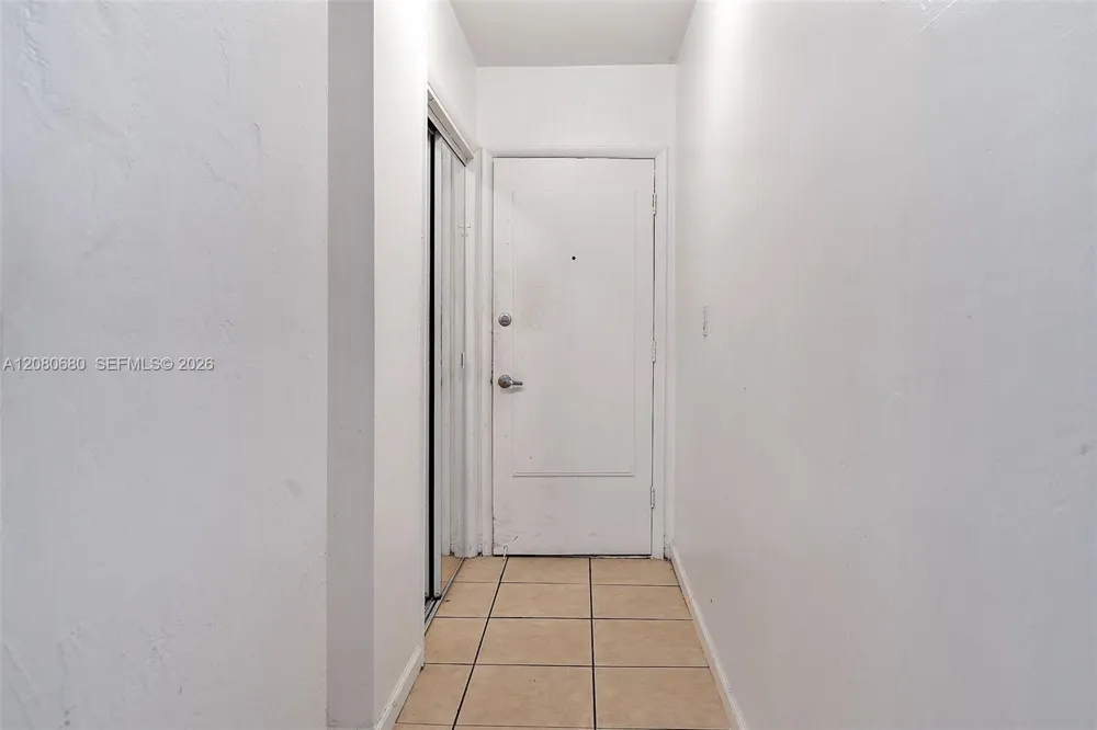 318 Majorca Ave #304 Coral Gables, FL 33134