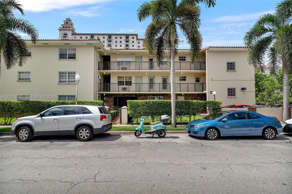 318 Majorca Ave #304 Coral Gables, FL 33134