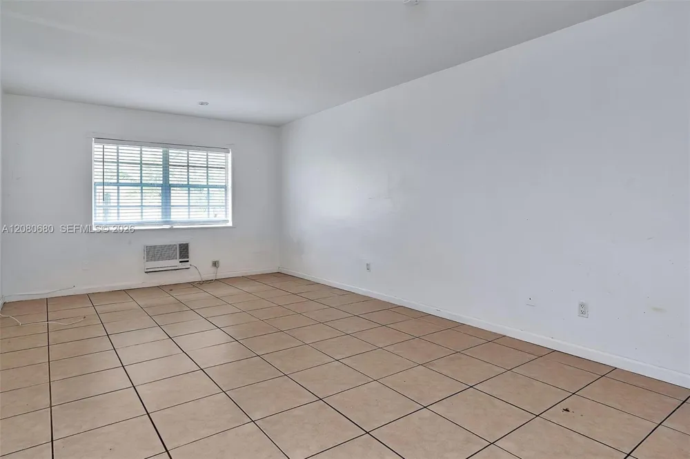 318 Majorca Ave #304 Coral Gables, FL 33134