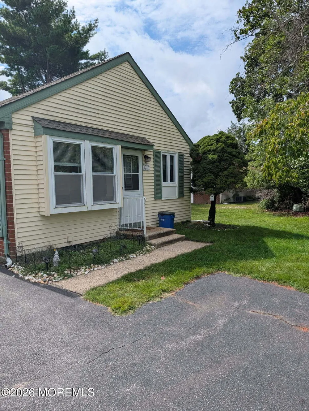 19 Spring Street Whiting, NJ 08759
