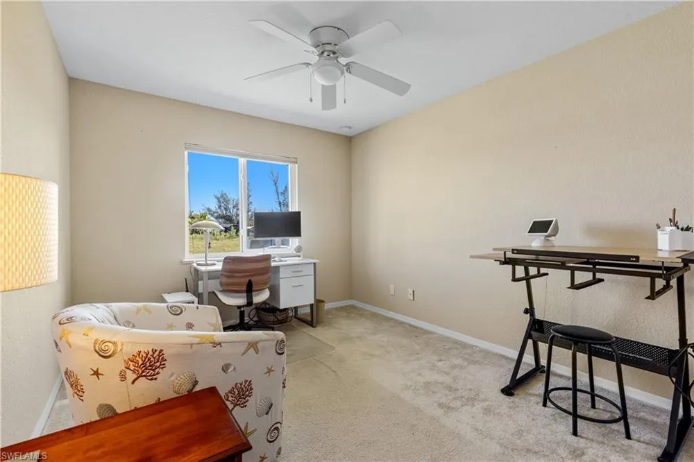 1633 NW 39th Avenue Cape Coral, FL 33993