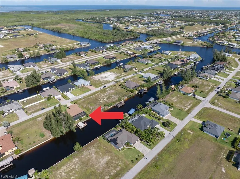 1633 NW 39th Avenue Cape Coral, FL 33993