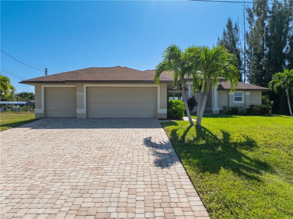 1633 NW 39th Avenue Cape Coral, FL 33993