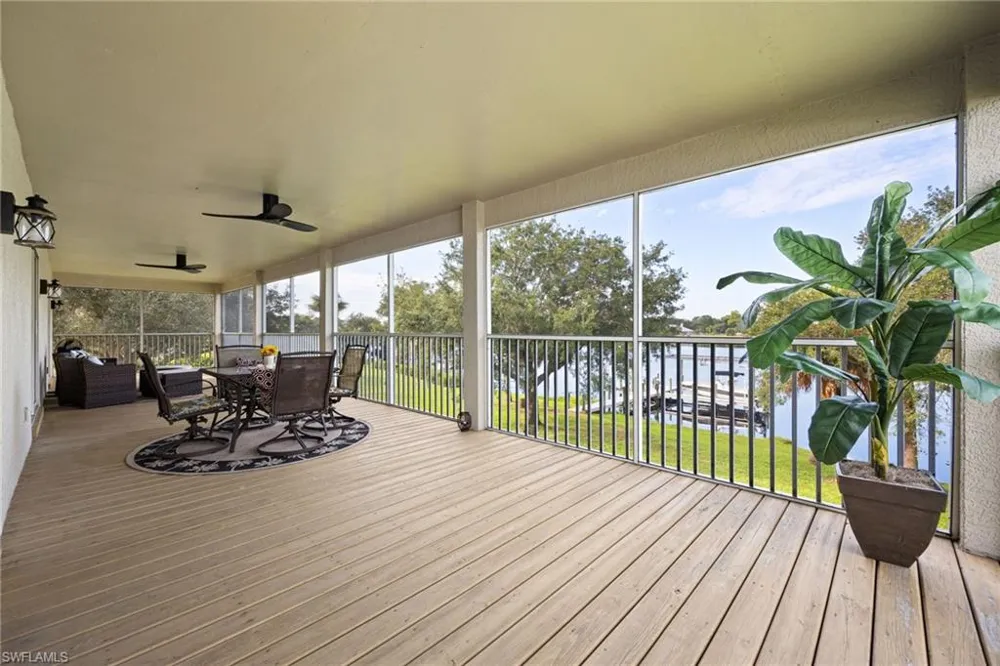16450 Oakview Circle Alva, FL 33920