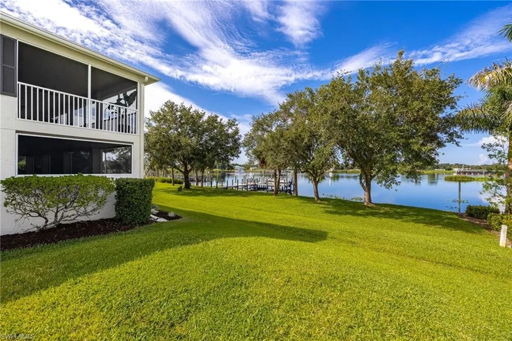 16450 Oakview Circle Alva, FL 33920