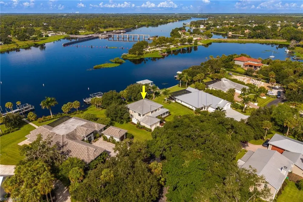 16450 Oakview Circle Alva, FL 33920