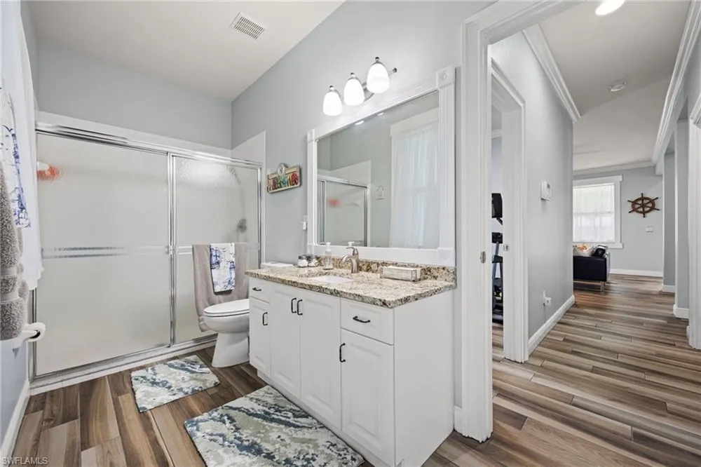 16450 Oakview Circle Alva, FL 33920