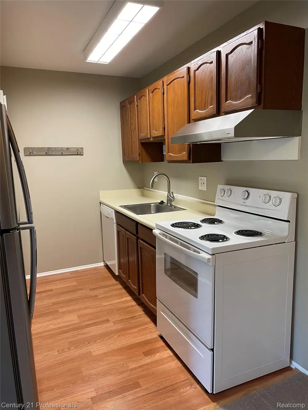 810 Plate Street #205 Rochester City, MI 48307