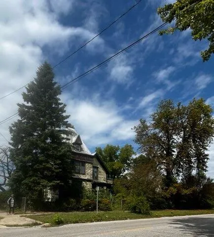723 Sheridan Avenue Saginaw City, MI 48607