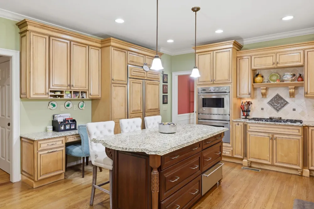 15 Middle Creek Road Signal Mountain, TN 37377