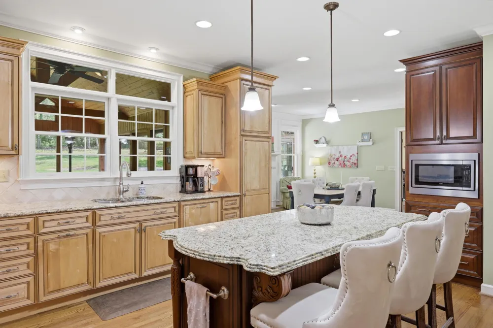 15 Middle Creek Road Signal Mountain, TN 37377