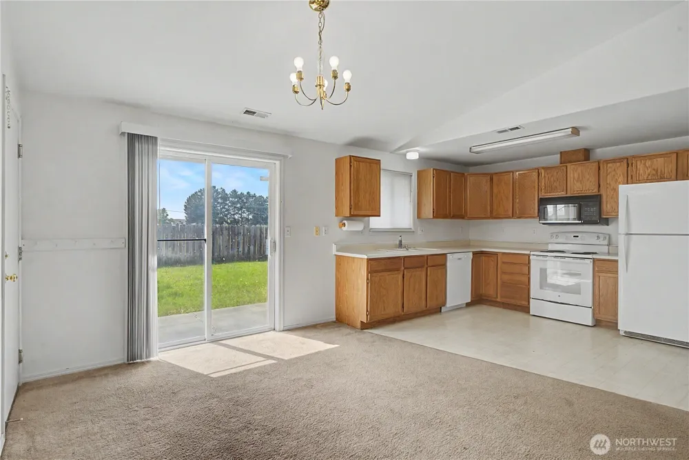 1116 E Hayden Moses Lake, WA 98837