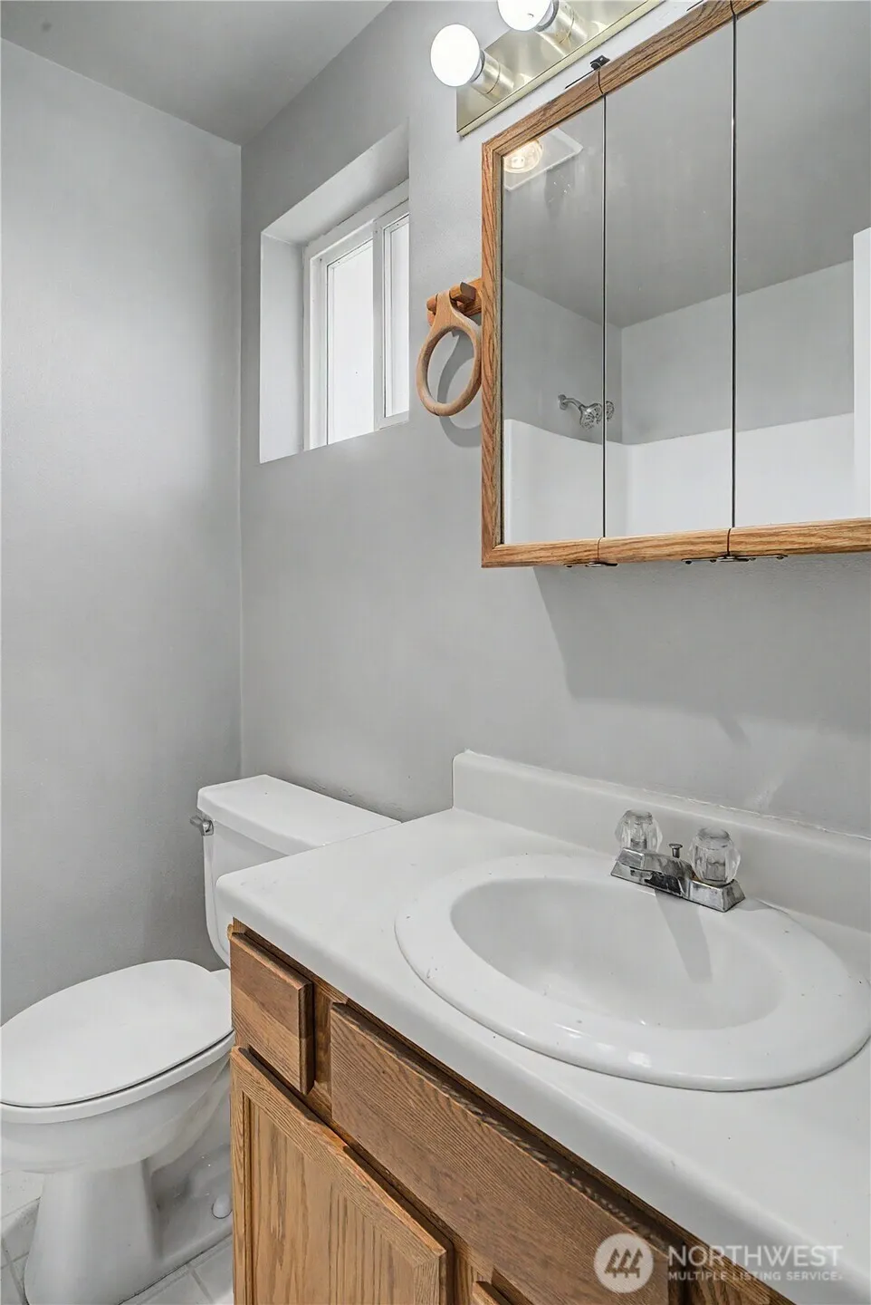 1116 E Hayden Moses Lake, WA 98837