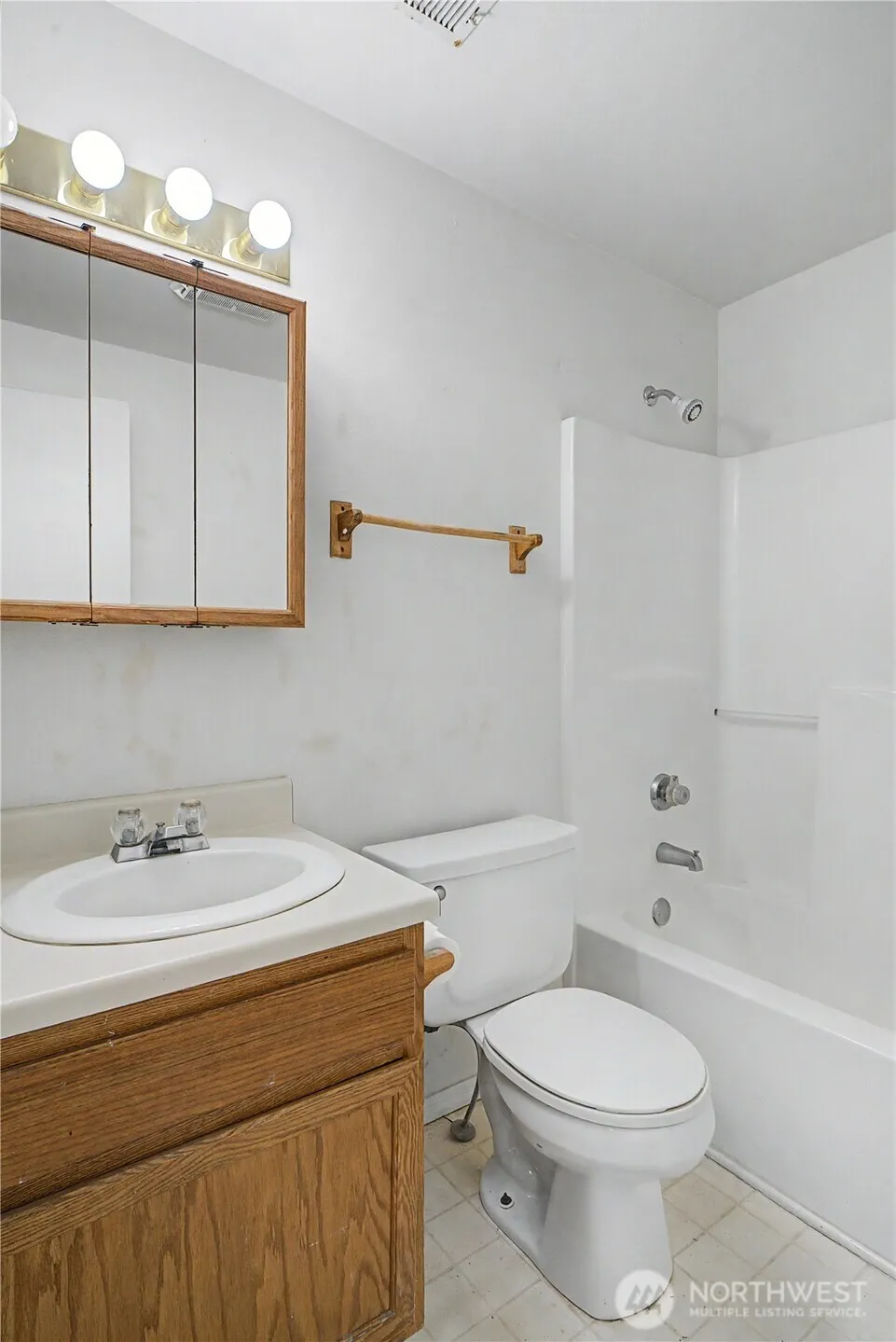 1116 E Hayden Moses Lake, WA 98837