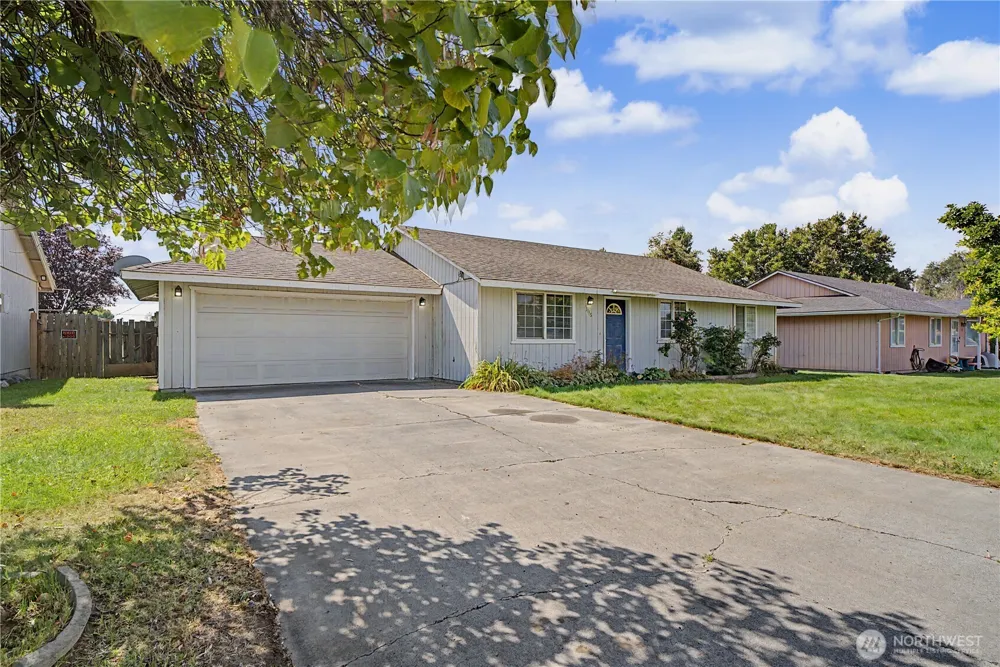 1116 E Hayden Moses Lake, WA 98837