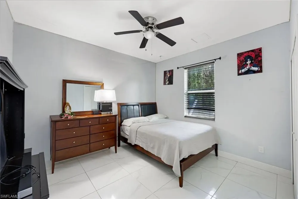 543 20th Street SE Naples, FL 34117