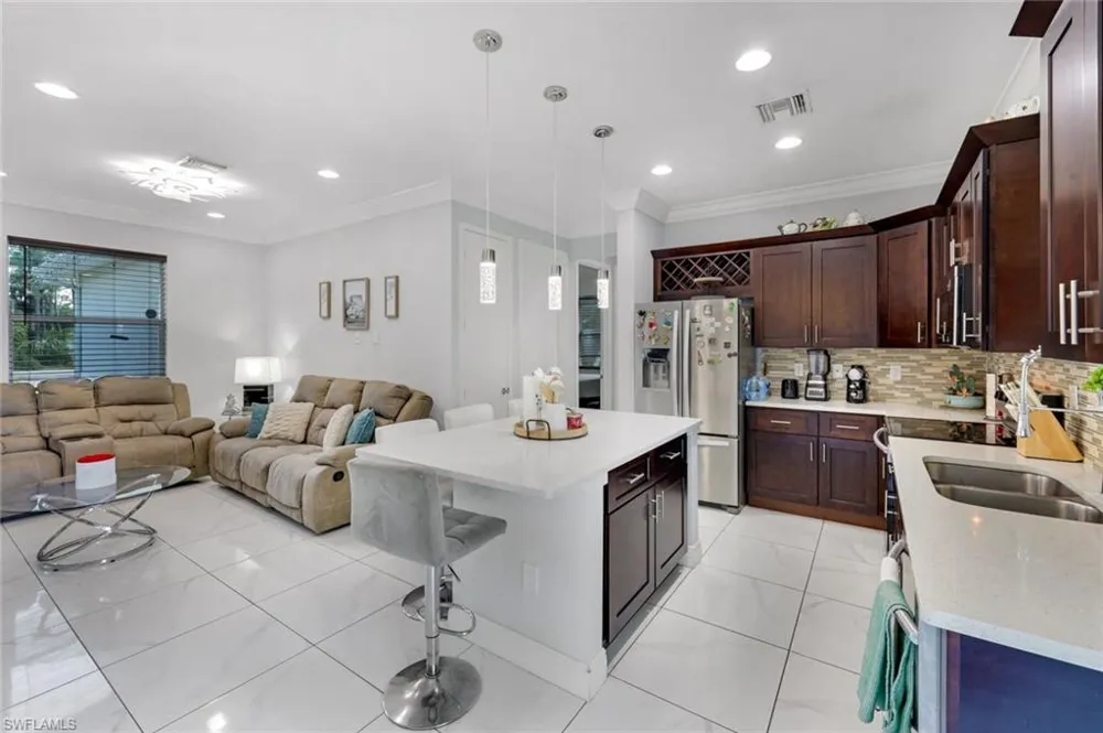 543 20th Street SE Naples, FL 34117