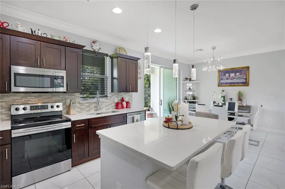 543 20th Street SE Naples, FL 34117
