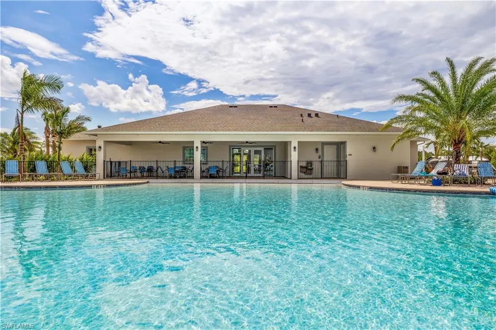 17571 Shade Tree Loop Punta Gorda, FL 33982