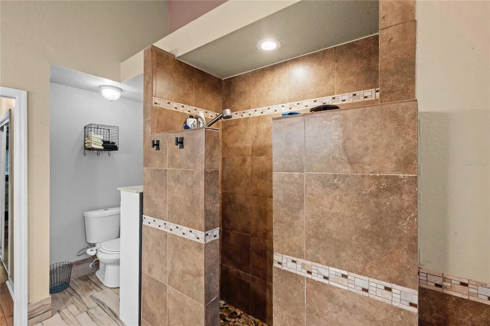 4457 CR 542H Bushnell, FL 33513