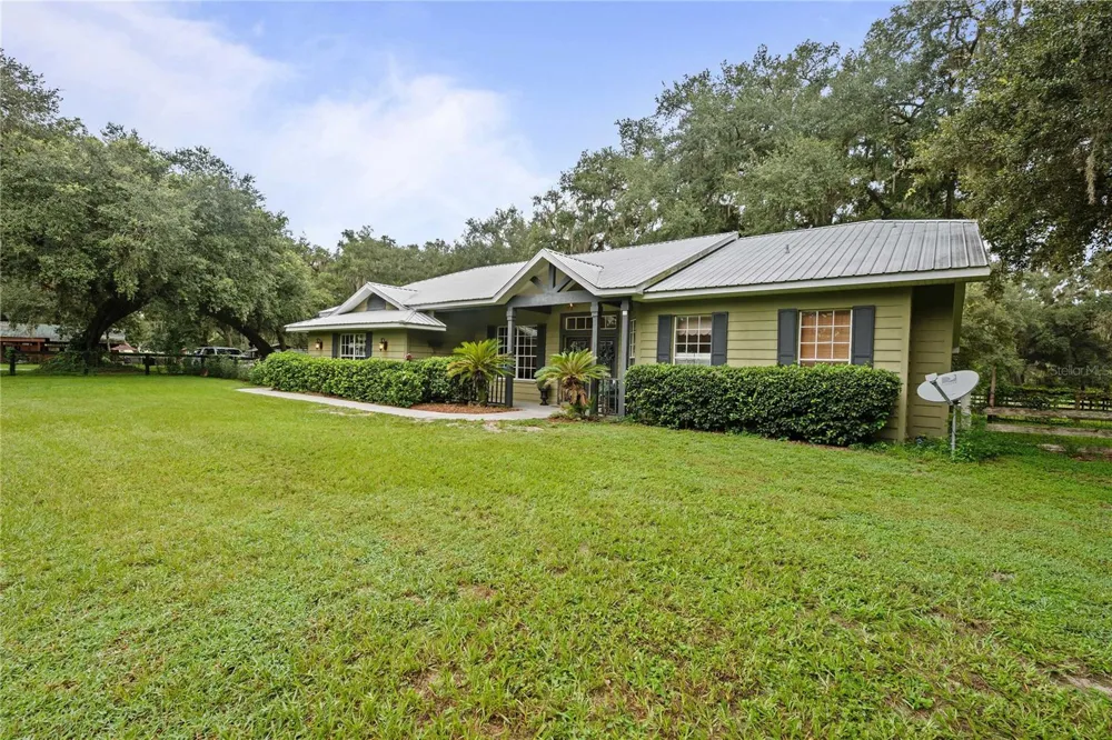 4457 CR 542H Bushnell, FL 33513