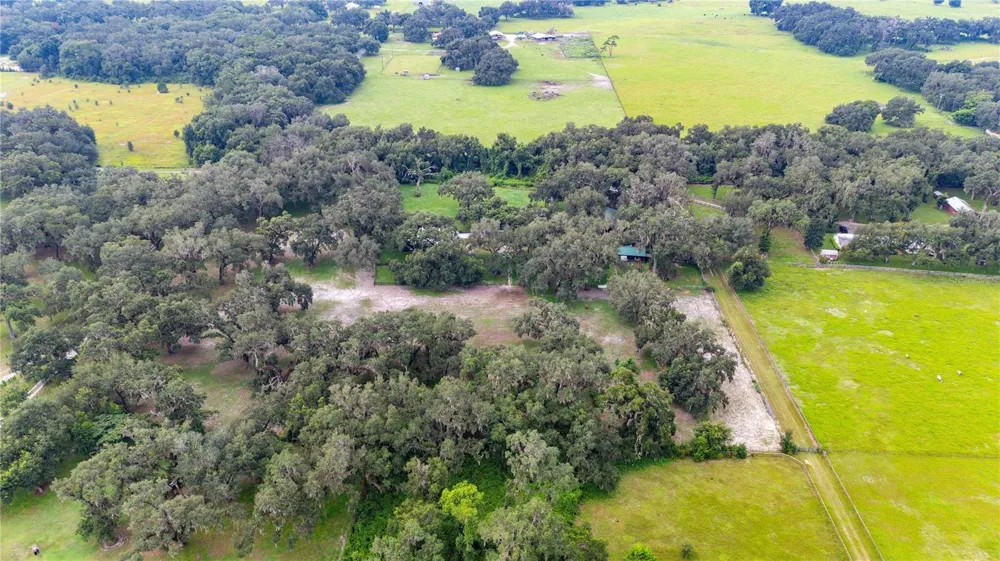 4457 CR 542H Bushnell, FL 33513
