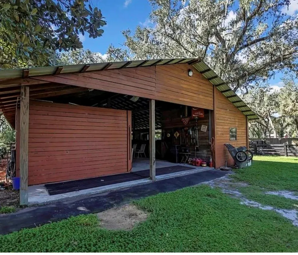 4457 CR 542H Bushnell, FL 33513