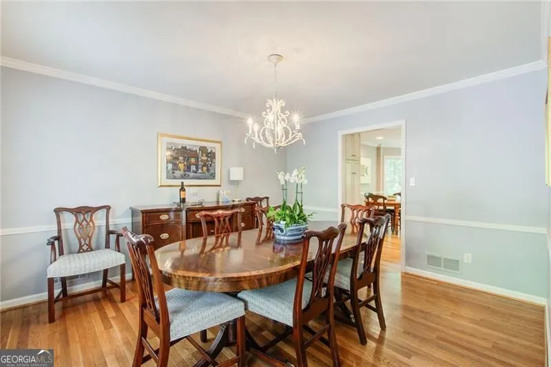 635 Winding Creek CT Sandy Springs, GA 30328