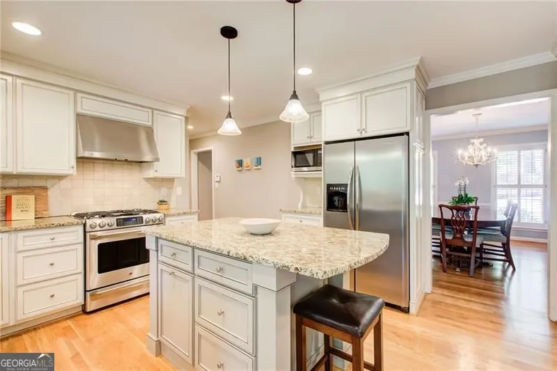 635 Winding Creek CT Sandy Springs, GA 30328