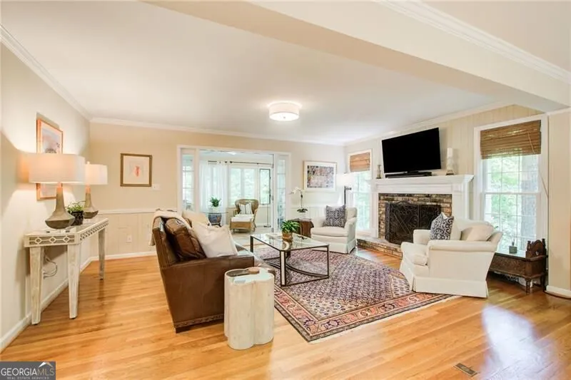 635 Winding Creek CT Sandy Springs, GA 30328