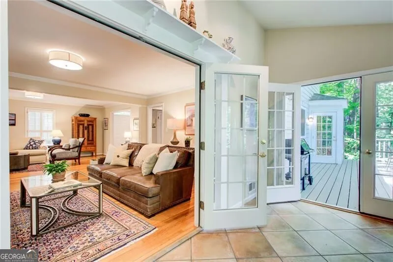 635 Winding Creek CT Sandy Springs, GA 30328