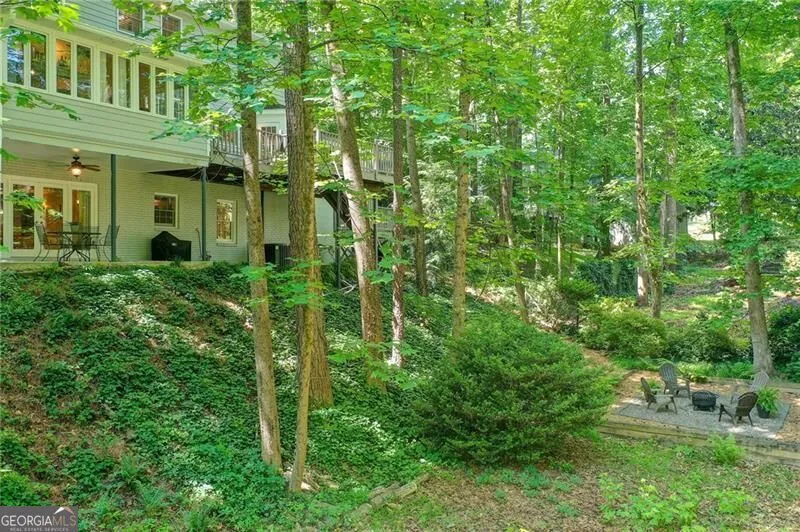 635 Winding Creek CT Sandy Springs, GA 30328