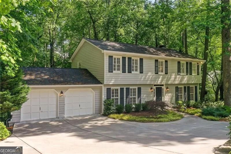 635 Winding Creek CT Sandy Springs, GA 30328