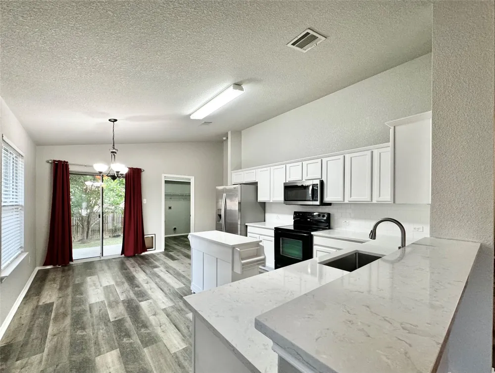1014 Aiken Drive Leander, TX 78641