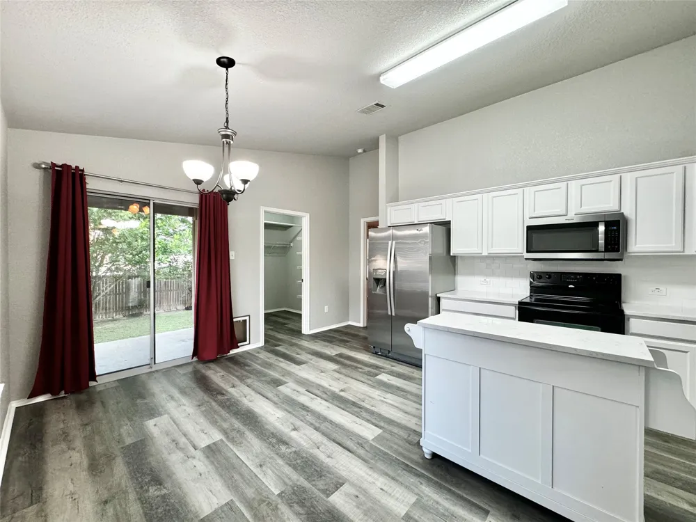 1014 Aiken Drive Leander, TX 78641