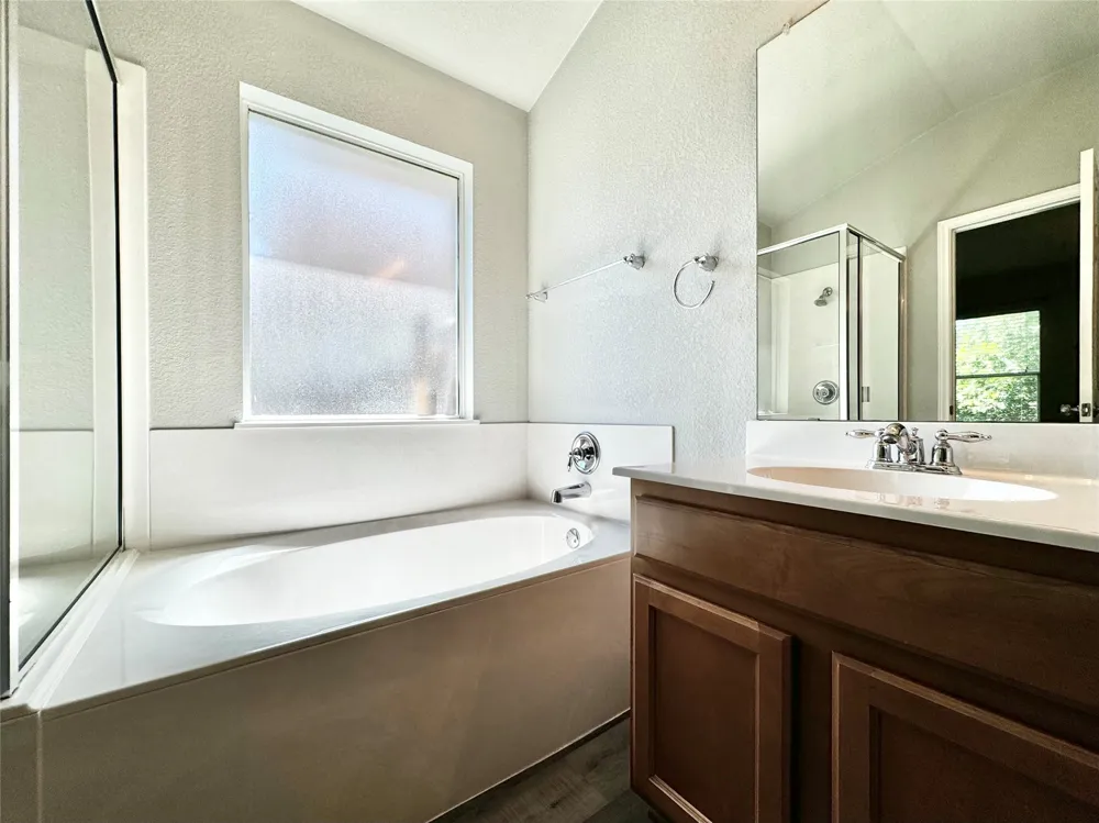 1014 Aiken Drive Leander, TX 78641