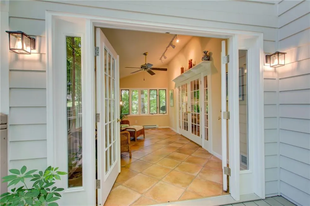 635 Winding Creek Court Sandy Springs, GA 30328