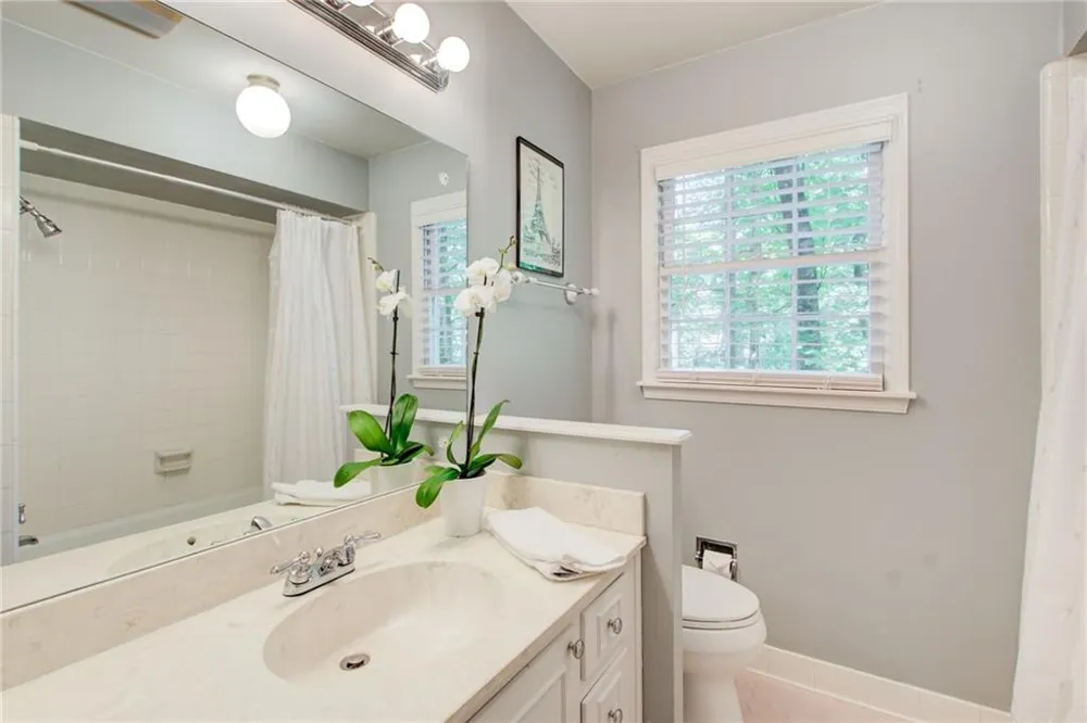635 Winding Creek Court Sandy Springs, GA 30328