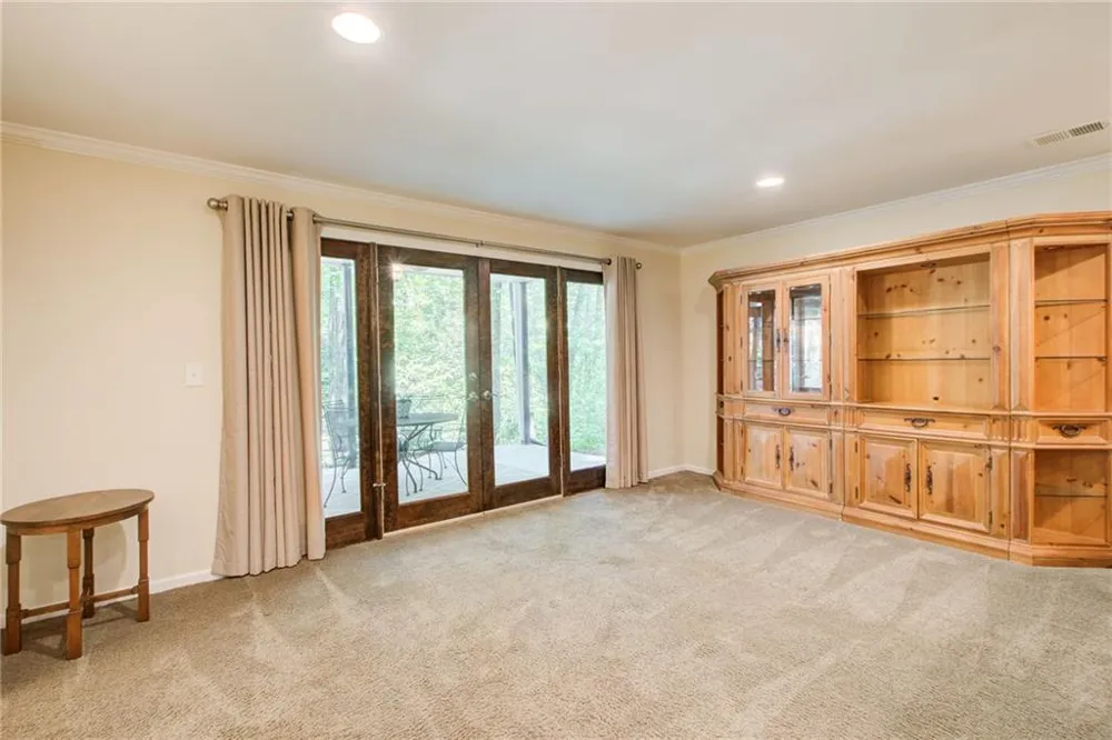 635 Winding Creek Court Sandy Springs, GA 30328